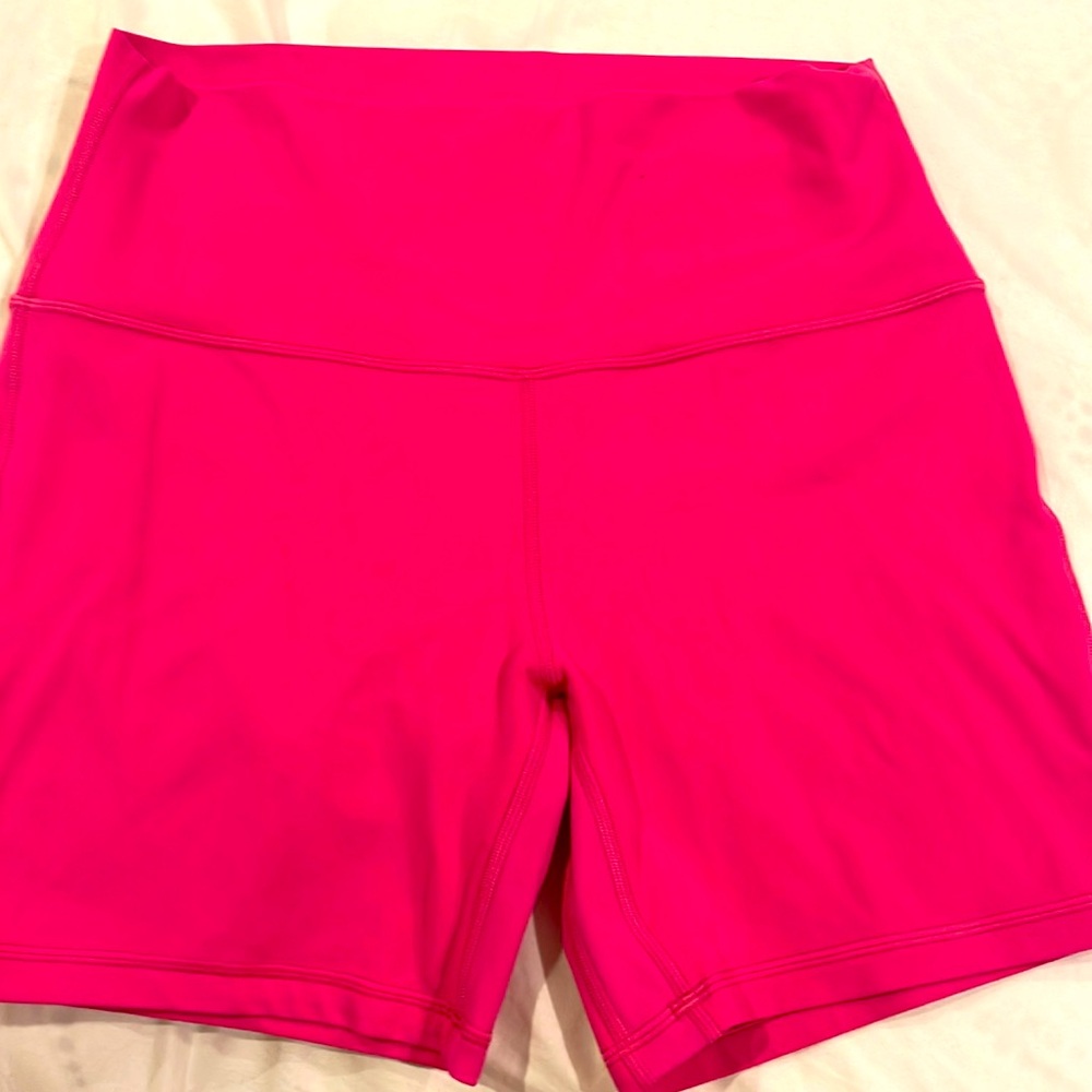 Lululemon Align 6” shorts